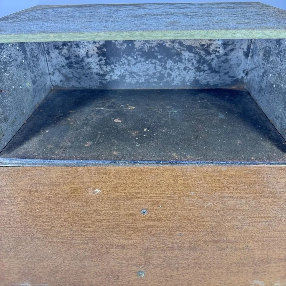Vintage Kromex Metal Bread Box Made in USA Mid Century Kitchen Storage‎